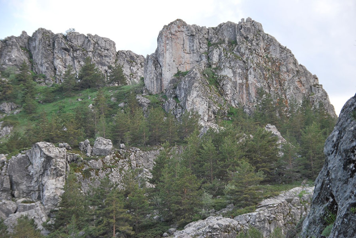 Hacılar Şelalesi