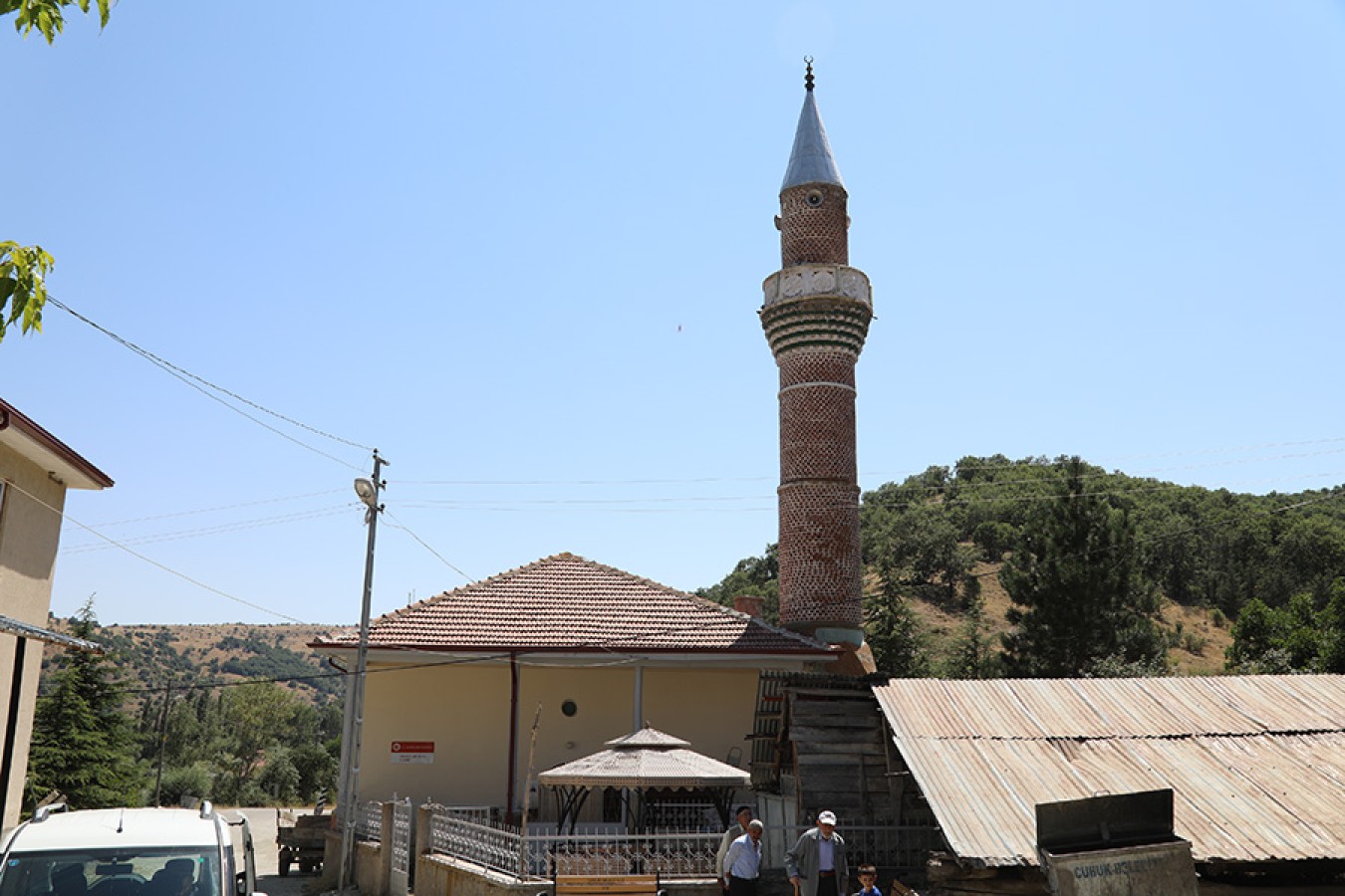 Okçular Mahallesi ve Camii